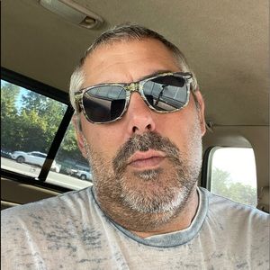 Meet your Posher, Scott